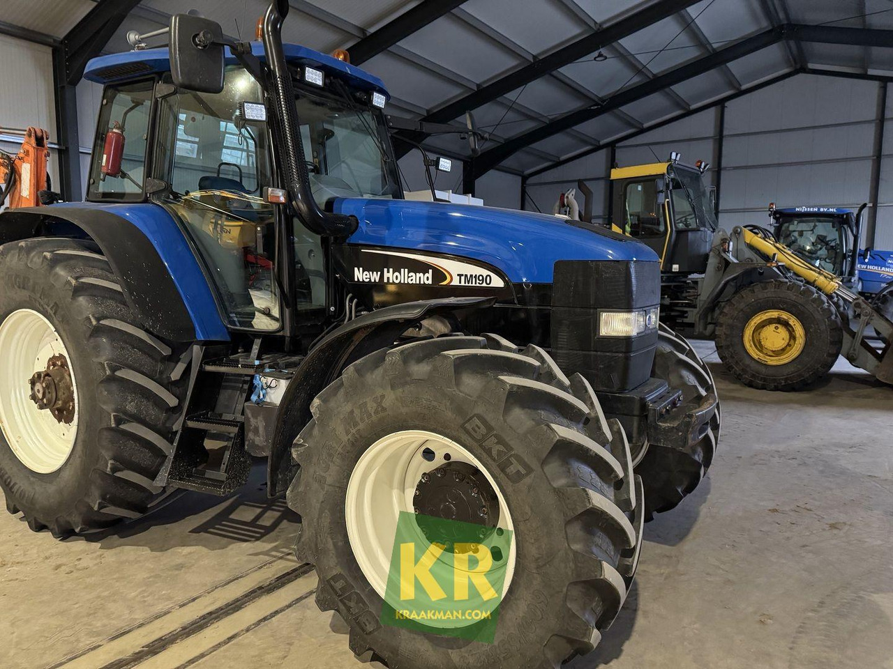 TM190 New Holland - Traktorius: foto 1 TM190 New Holland - Traktorius: foto 1