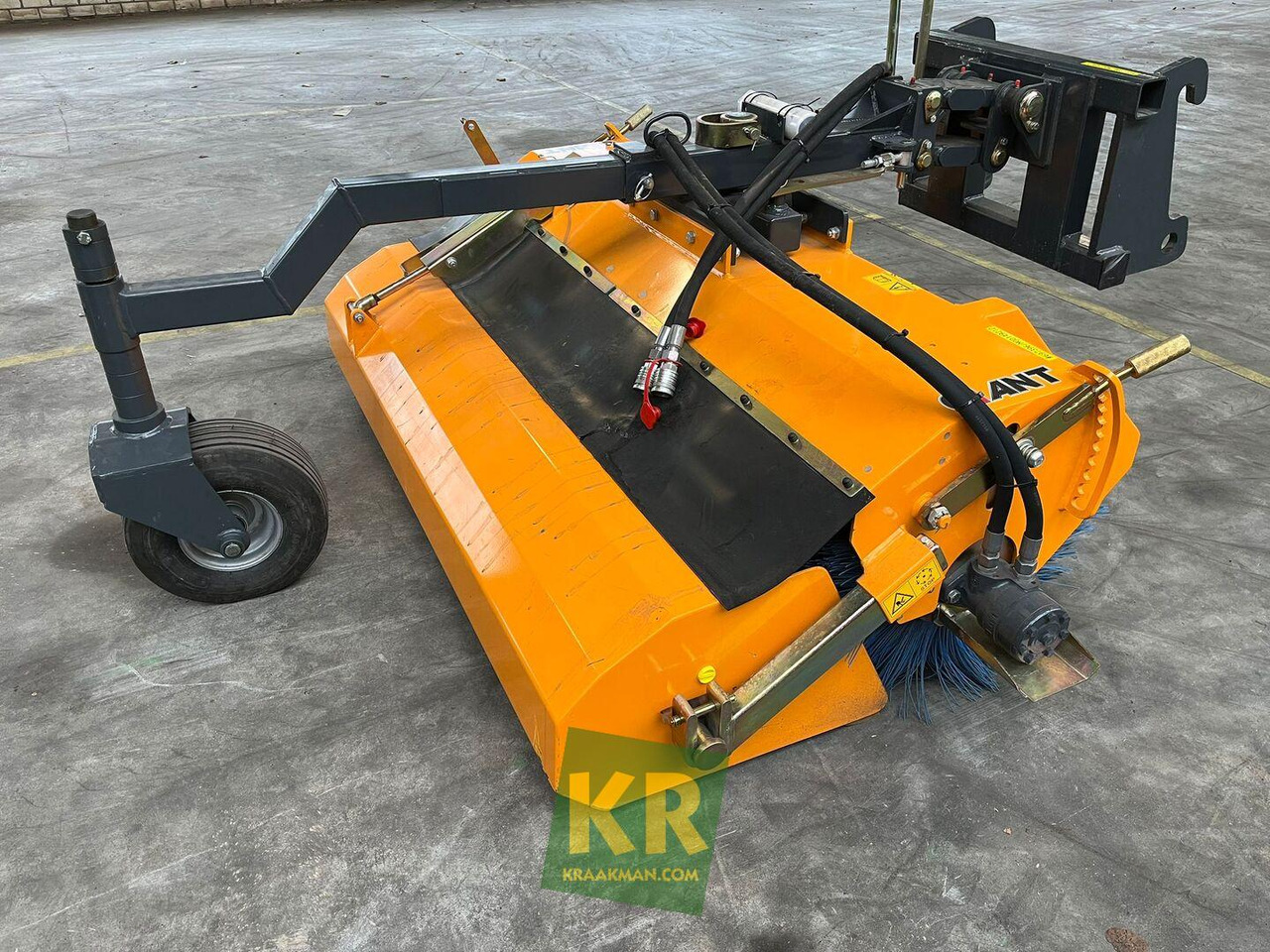 Veegmachine Giant - Rotacinė šluota: foto 1 Veegmachine Giant - Rotacinė šluota: foto 1