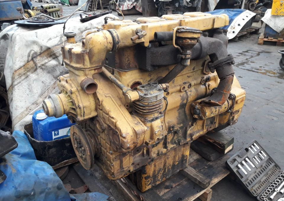 Blok Silnika LIEBHERR D904 D 904 NA 904 T CZĘŚCI WAŁ KORBOWY GŁOWICA TŁOK - Cilindrų blokas - Statybinė technika: foto 2 Blok Silnika LIEBHERR D904 D 904 NA 904 T CZĘŚCI WAŁ KORBOWY GŁOWICA TŁOK - Cilindrų blokas - Statybinė technika: foto 2