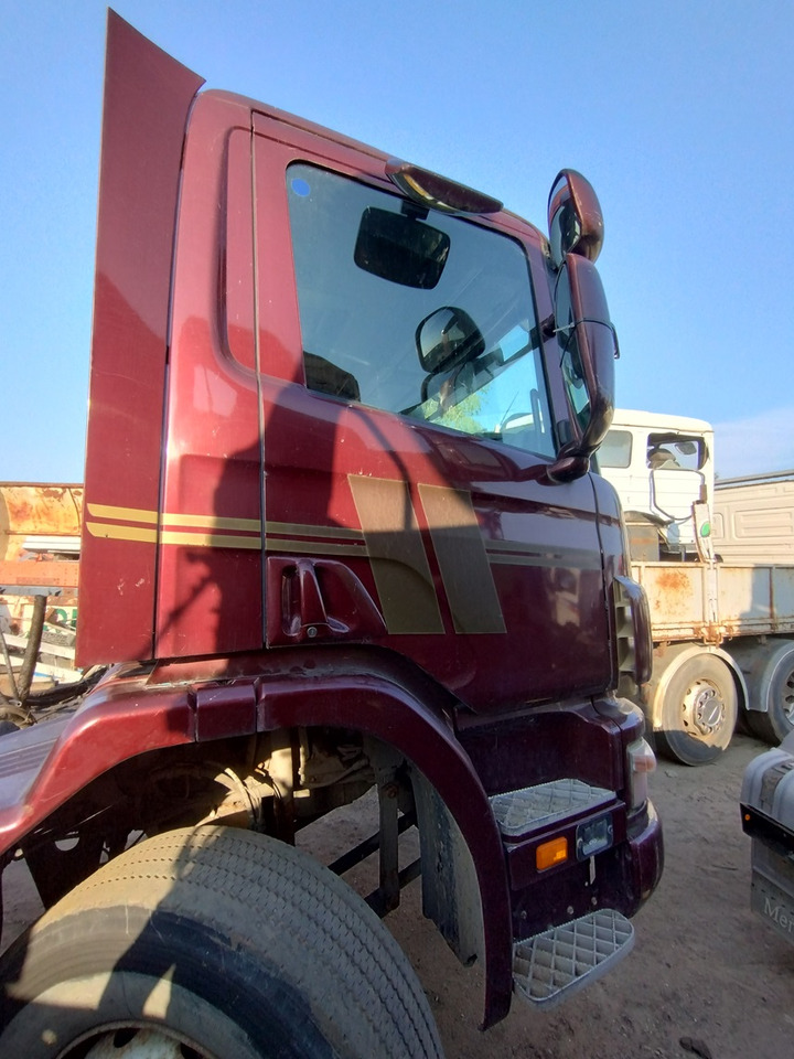KABINA Scania 94 114 124 - Kabina ir interjeras: foto 3 KABINA Scania 94 114 124 - Kabina ir interjeras: foto 3