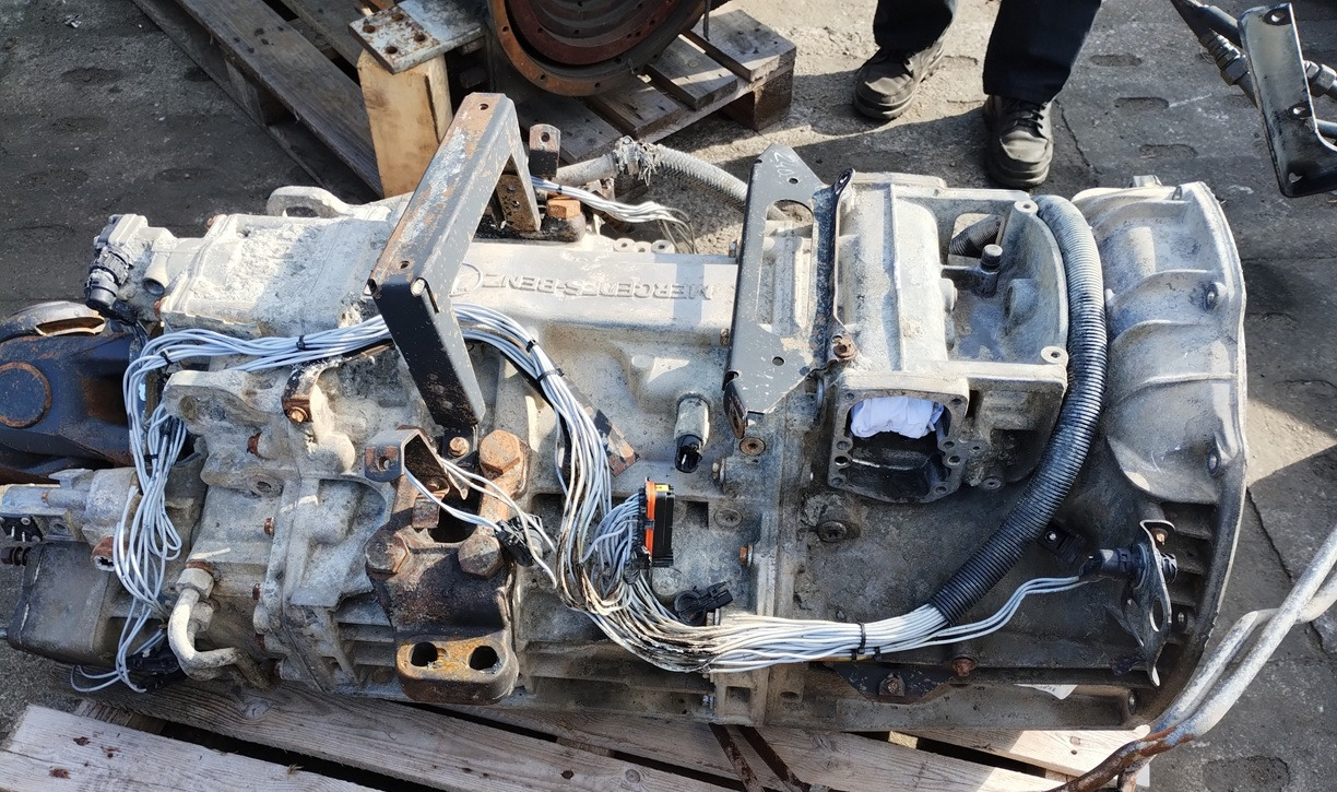 Skrzynia Biegów GEARBOX Mercedes Actros MP2 MP3 G240-16 8x4 8x6 8x8 - Pavarų dėžė ir dalys: foto 2 Skrzynia Biegów GEARBOX Mercedes Actros MP2 MP3 G240-16 8x4 8x6 8x8 - Pavarų dėžė ir dalys: foto 2