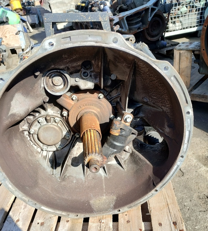 Skrzynia Biegów GEARBOX Mercedes Actros MP2 MP3 G240-16 8x4 8x6 8x8 - Pavarų dėžė ir dalys: foto 4 Skrzynia Biegów GEARBOX Mercedes Actros MP2 MP3 G240-16 8x4 8x6 8x8 - Pavarų dėžė ir dalys: foto 4