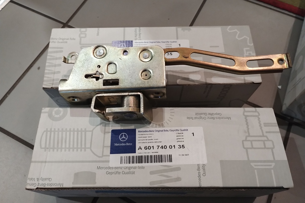 ZAMEK DRZWI TYŁ REAR DOOR LOCK MERCEDES T1 207 208 308 310 6017400135 - Kabina ir interjeras - Komercinis automobilis: foto 1 ZAMEK DRZWI TYŁ REAR DOOR LOCK MERCEDES T1 207 208 308 310 6017400135 - Kabina ir interjeras - Komercinis automobilis: foto 1
