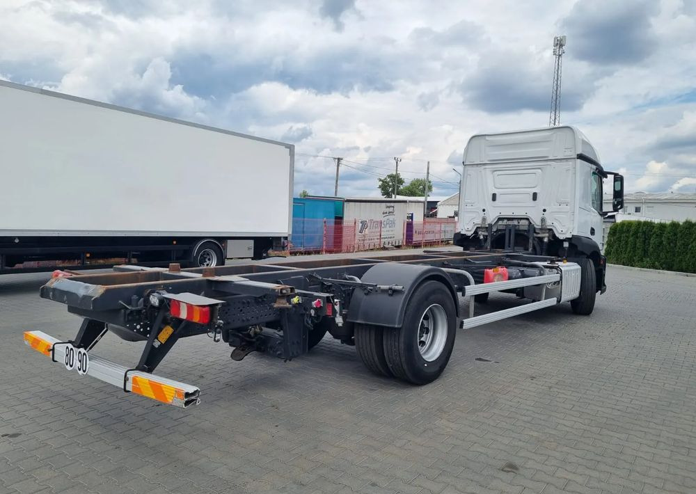Mercedes-Benz Actros 1836 - Tentinis sunkvežimis: foto 3 Mercedes-Benz Actros 1836 - Tentinis sunkvežimis: foto 3