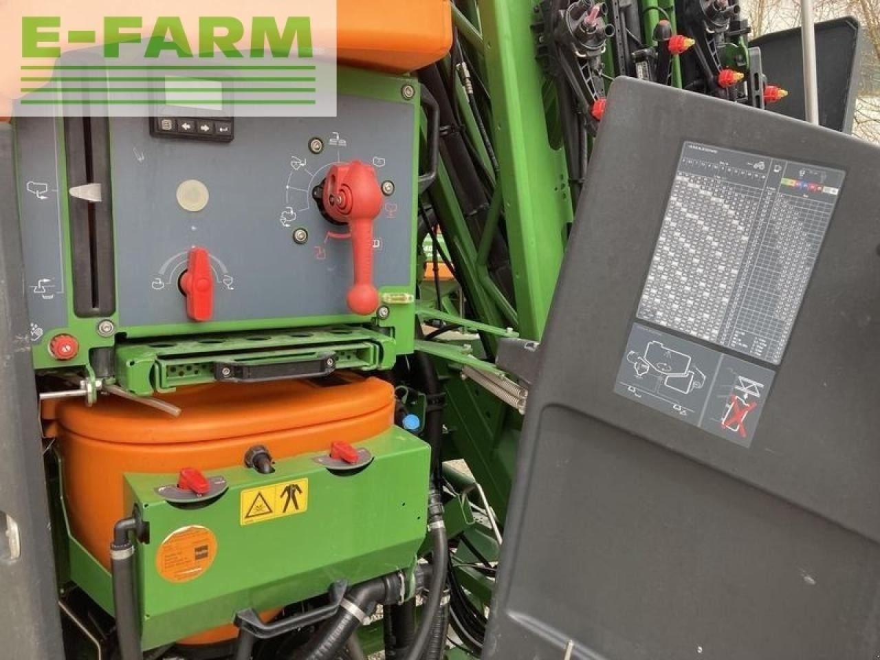 Amazone uf 2002, 25 cm düsenabstand - Pakabinamas purkštuvas: foto 4 Amazone uf 2002, 25 cm düsenabstand - Pakabinamas purkštuvas: foto 4