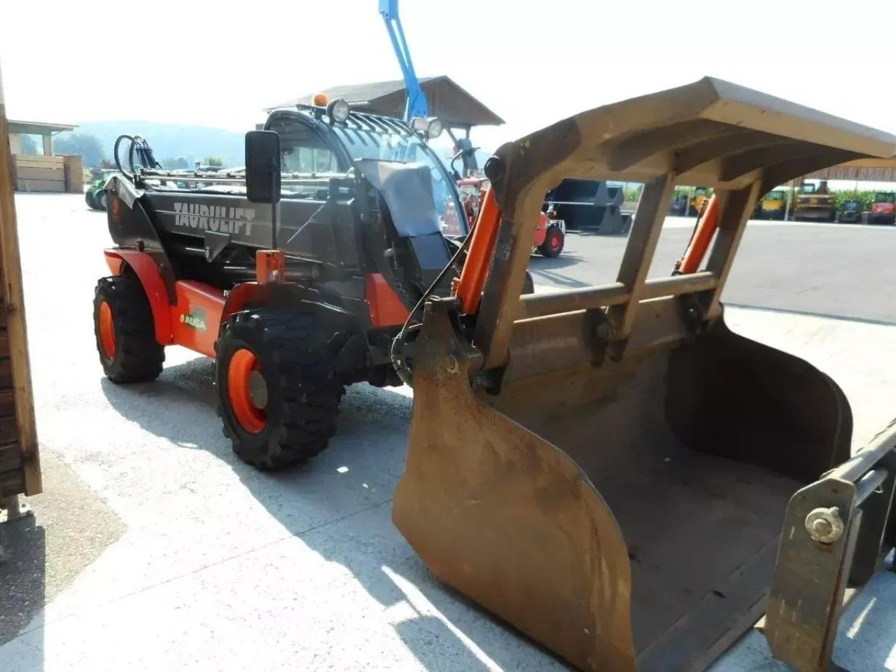 Ausa t307h ( 3t 7m ) nur 2,07 hoch u. 2,02 breit !! - Teleskopinis krautuvas: foto 4 Ausa t307h ( 3t 7m ) nur 2,07 hoch u. 2,02 breit !! - Teleskopinis krautuvas: foto 4