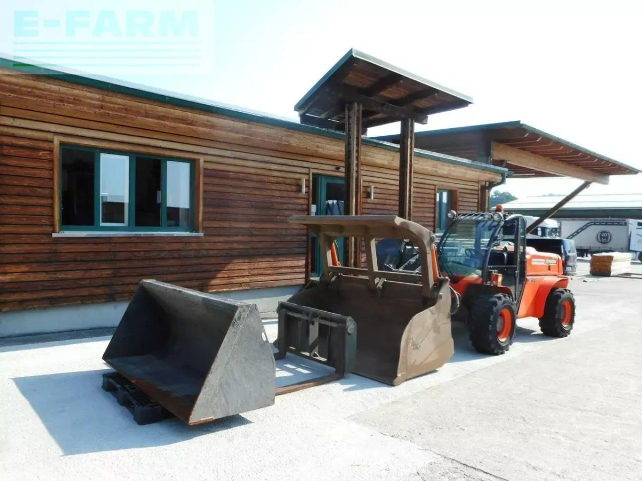 Ausa t307h ( 3t 7m ) nur 2,07 hoch u. 2,02 breit !! - Teleskopinis krautuvas: foto 2 Ausa t307h ( 3t 7m ) nur 2,07 hoch u. 2,02 breit !! - Teleskopinis krautuvas: foto 2