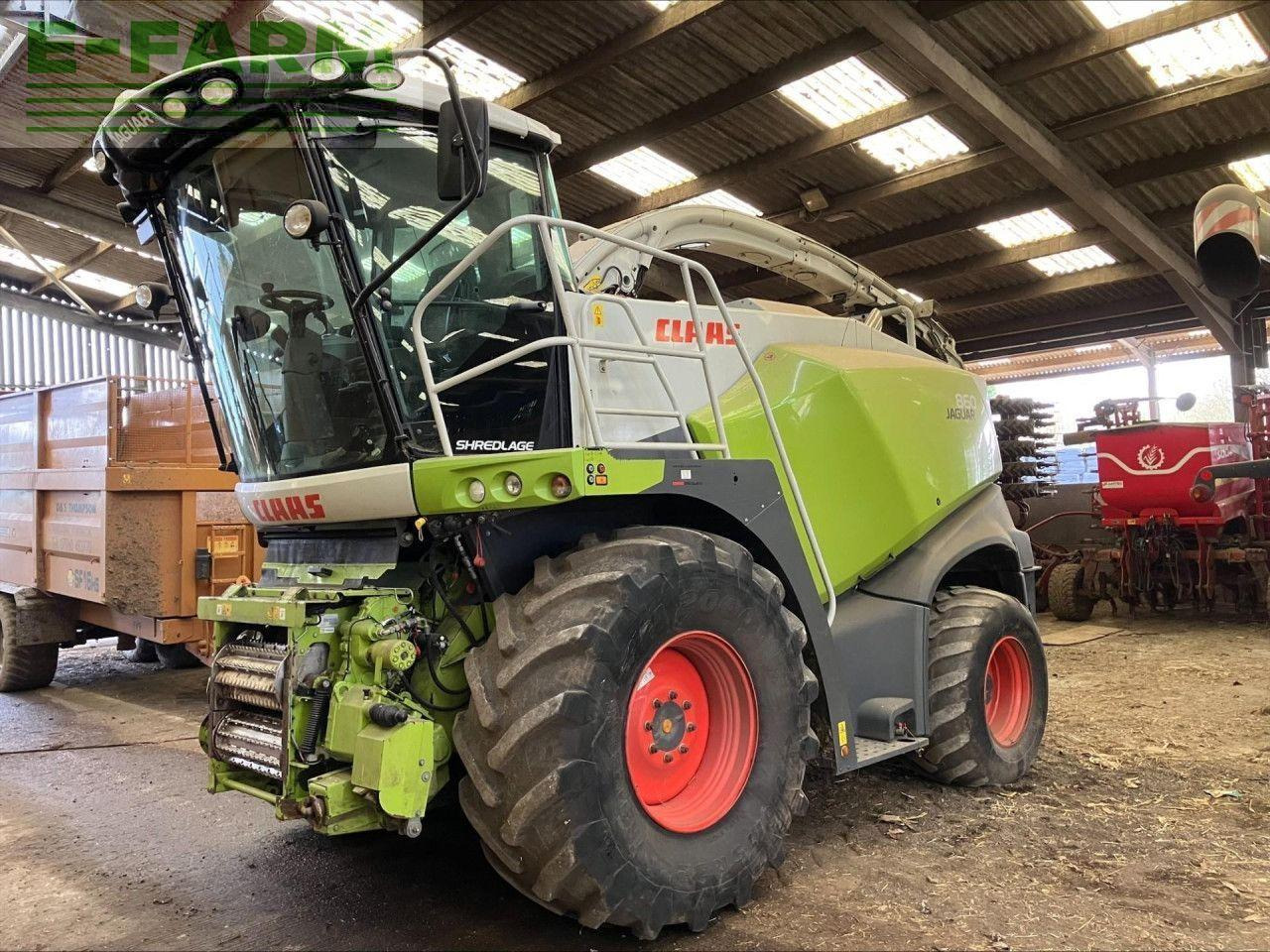CLAAS JAGUAR 860 4WD - Pašarų kombainas: foto 2 CLAAS JAGUAR 860 4WD - Pašarų kombainas: foto 2
