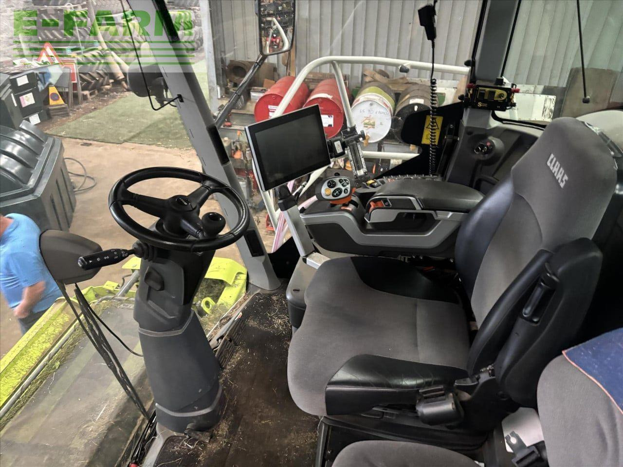 CLAAS JAGUAR 870 4WD - Pašarų kombainas: foto 2 CLAAS JAGUAR 870 4WD - Pašarų kombainas: foto 2