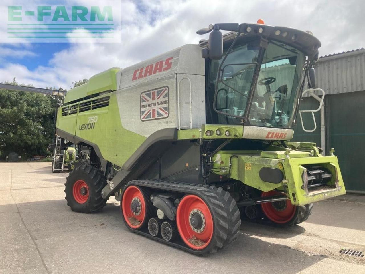CLAAS LEXION 750 TT - Derliaus nuėmimo kombainas: foto 1 CLAAS LEXION 750 TT - Derliaus nuėmimo kombainas: foto 1