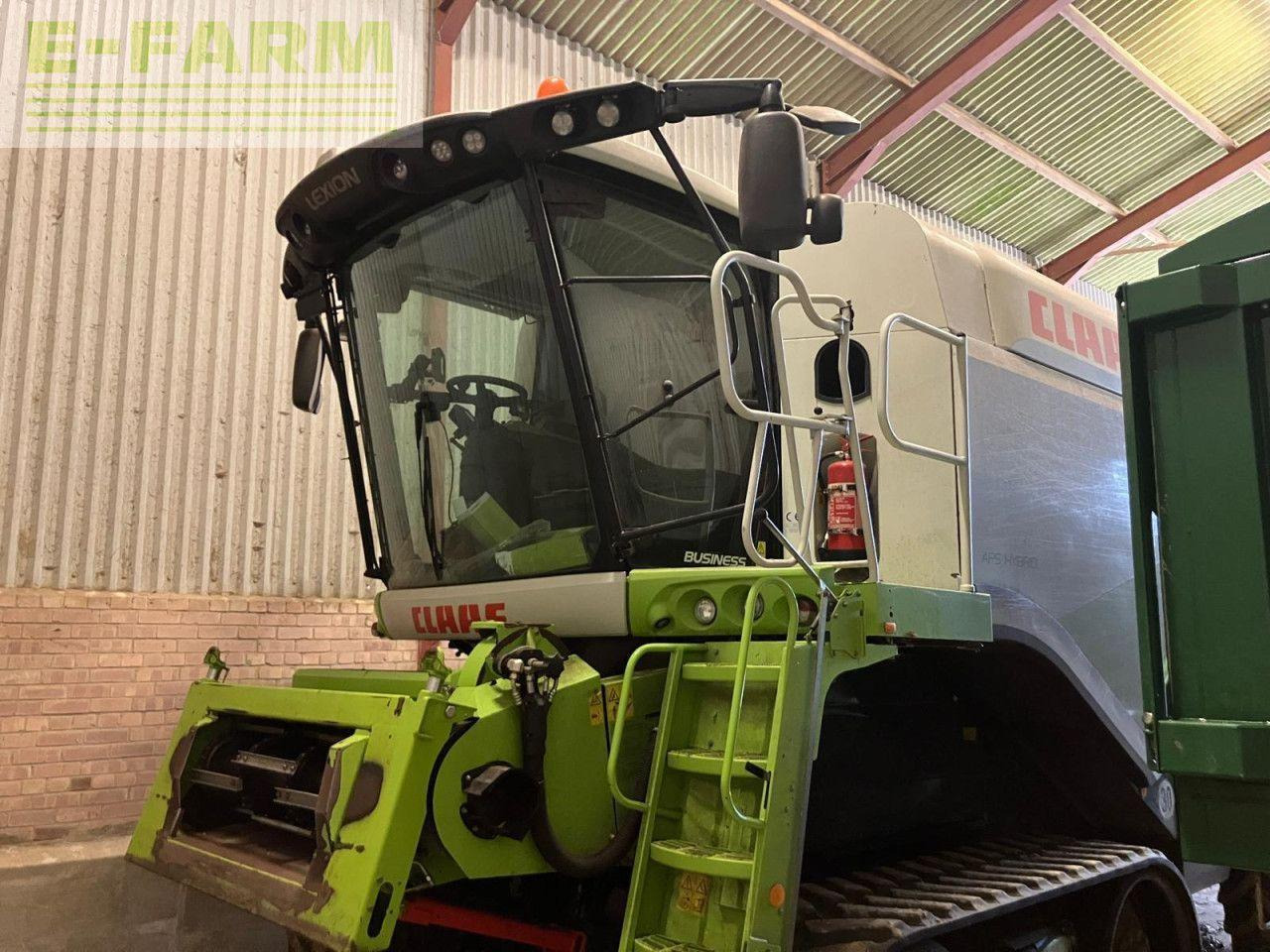 CLAAS LEXION 760 TT - Derliaus nuėmimo kombainas: foto 1 CLAAS LEXION 760 TT - Derliaus nuėmimo kombainas: foto 1