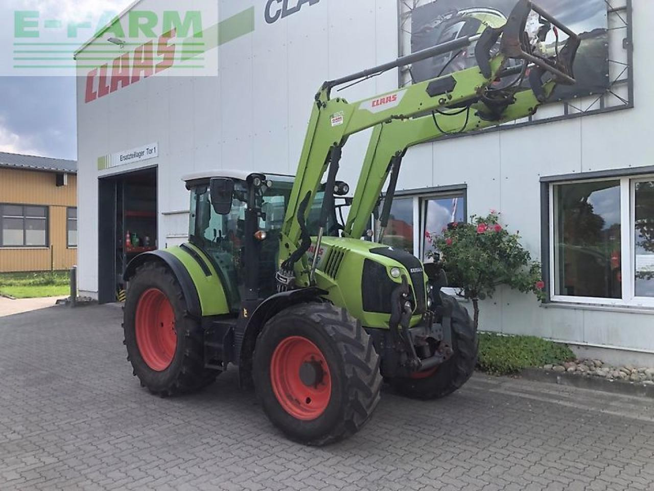CLAAS arion 450 cis panoramic mit fl 120 c und fkh CIS - Traktorius: foto 3 CLAAS arion 450 cis panoramic mit fl 120 c und fkh CIS - Traktorius: foto 3