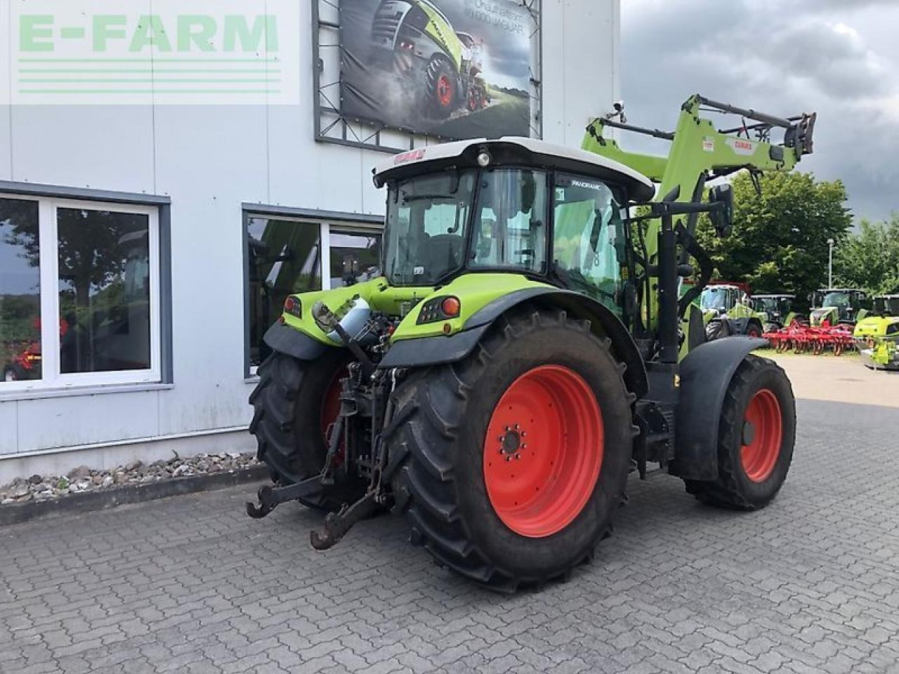 CLAAS arion 450 cis panoramic mit fl 120 c und fkh CIS - Traktorius: foto 4 CLAAS arion 450 cis panoramic mit fl 120 c und fkh CIS - Traktorius: foto 4