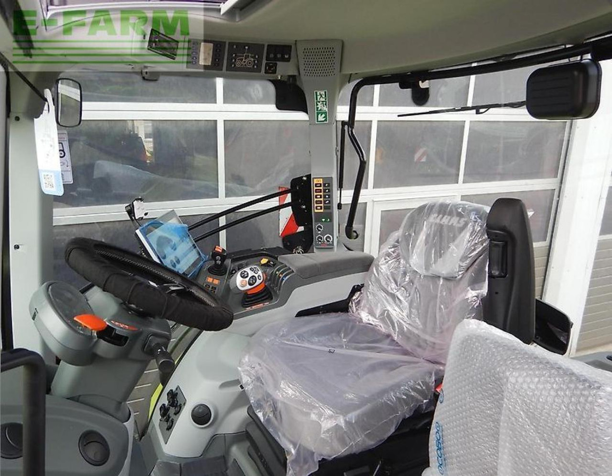CLAAS axion 800 cebis hexashift a50 HEXASHIFT CEBIS - Traktorius: foto 4 CLAAS axion 800 cebis hexashift a50 HEXASHIFT CEBIS - Traktorius: foto 4