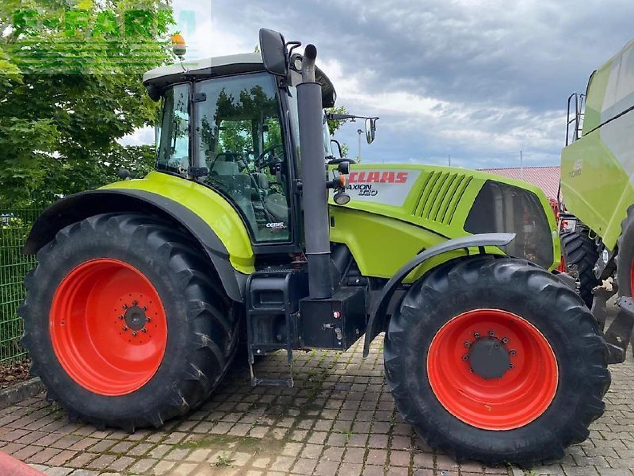 CLAAS axion 820 cmatic CMATIC - Traktorius: foto 2 CLAAS axion 820 cmatic CMATIC - Traktorius: foto 2