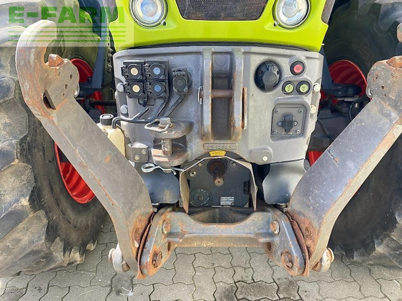Traktorius CLAAS axion 830 cmatic CMATIC: foto 7