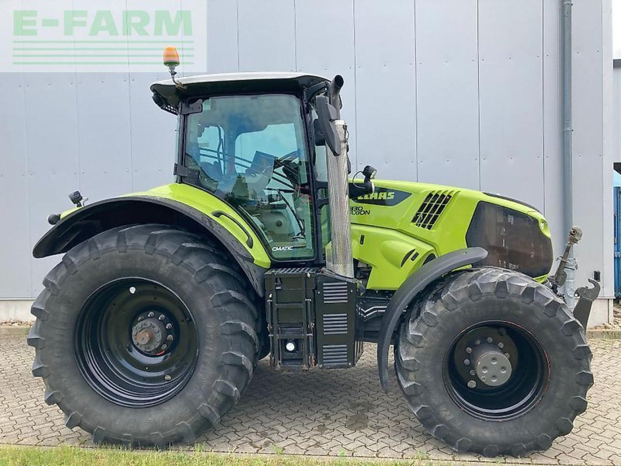 CLAAS axion 830 cmatic CMATIC - Traktorius: foto 1 CLAAS axion 830 cmatic CMATIC - Traktorius: foto 1