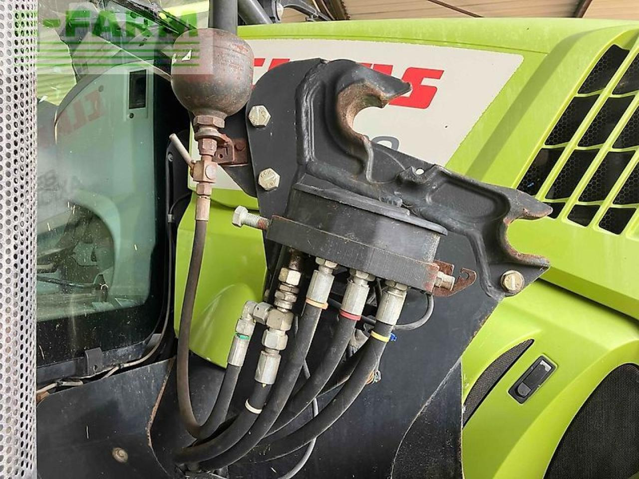 Traktorius CLAAS axion 830 cmatic CMATIC: foto 6