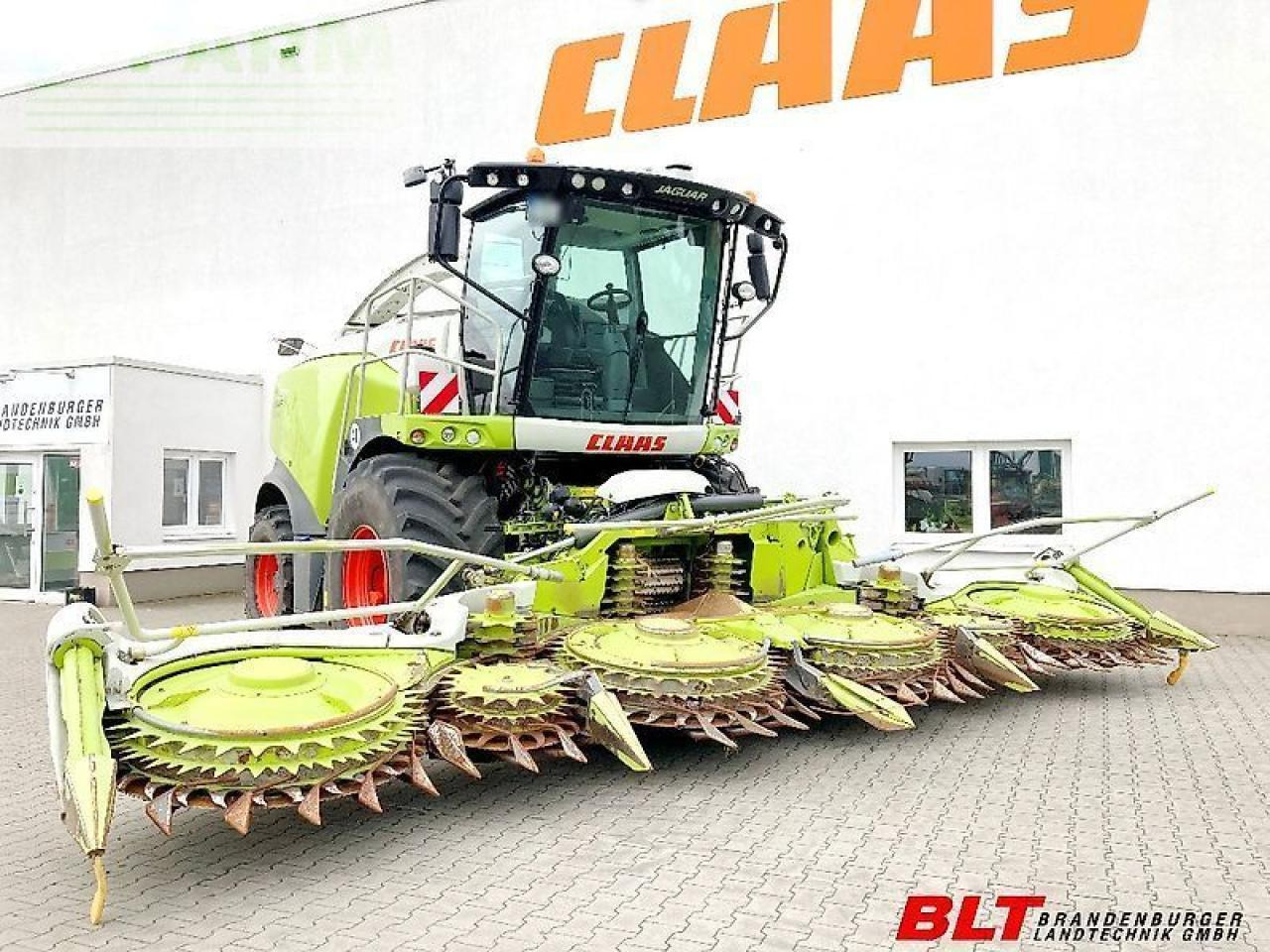 CLAAS jaguar 950 - Pašarų kombainas: foto 1 CLAAS jaguar 950 - Pašarų kombainas: foto 1
