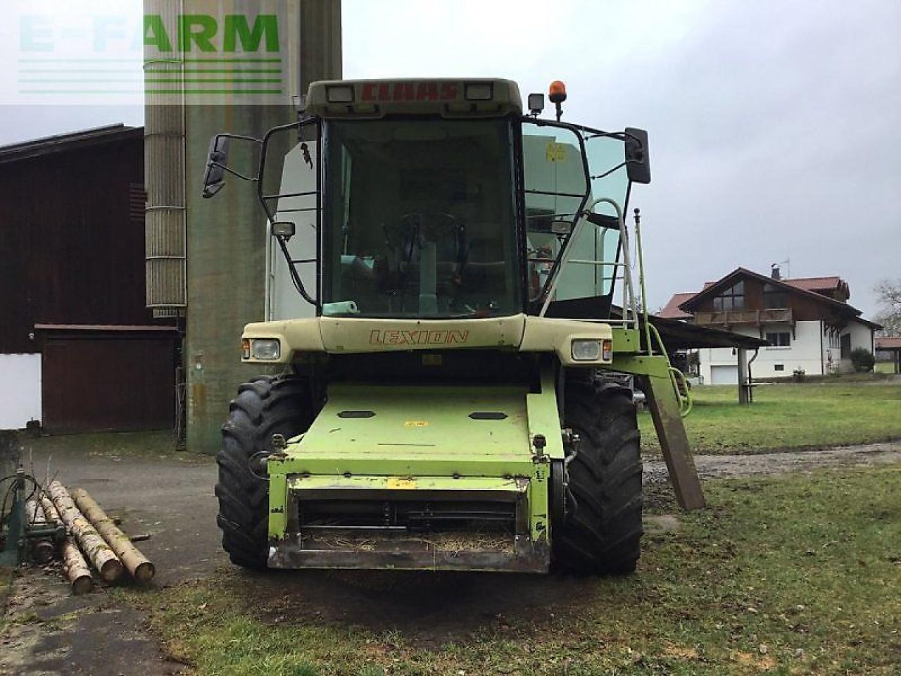 CLAAS lexion 450 - Derliaus nuėmimo kombainas: foto 2 CLAAS lexion 450 - Derliaus nuėmimo kombainas: foto 2