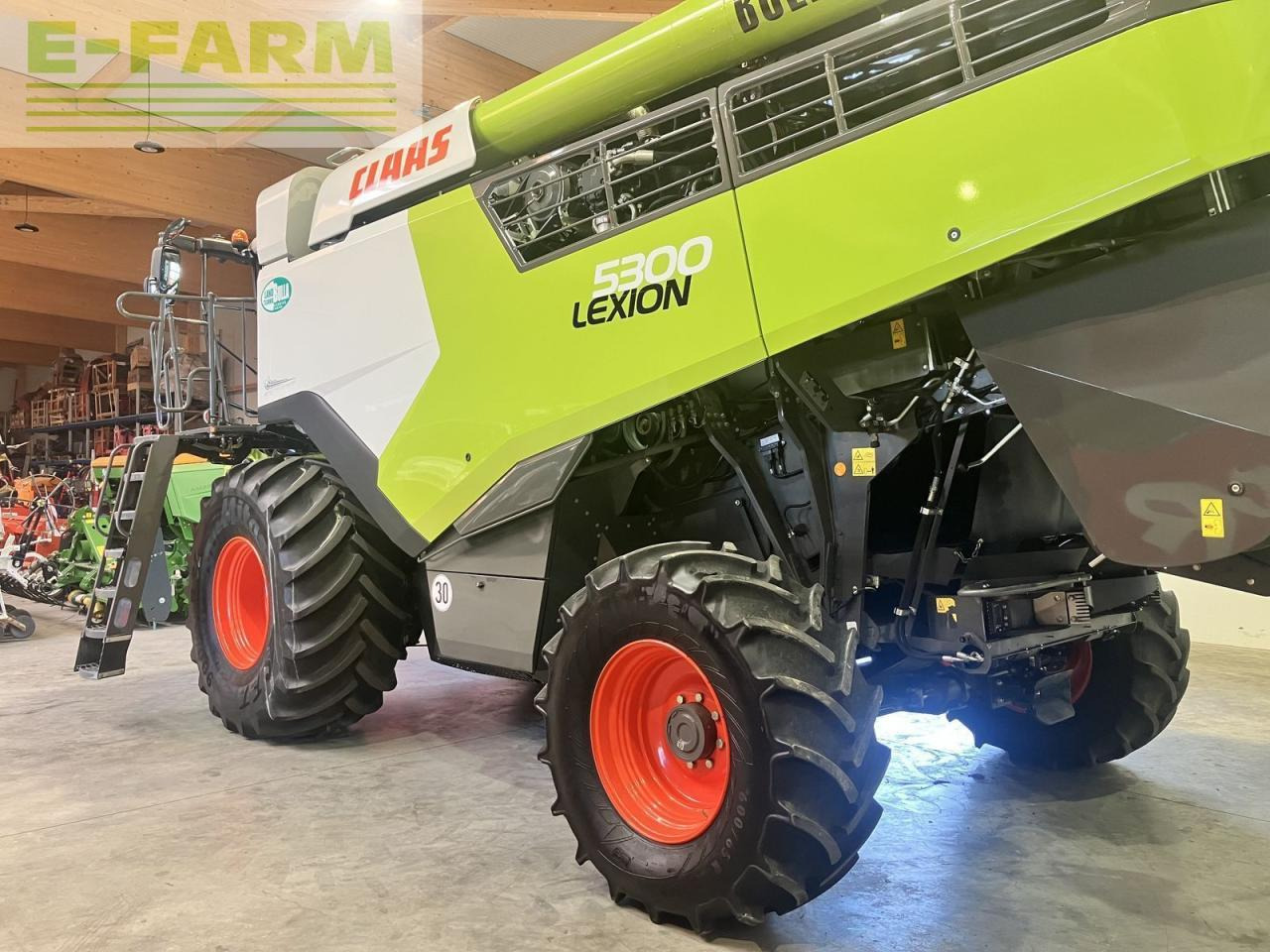 CLAAS lexion 5300 - Derliaus nuėmimo kombainas: foto 5 CLAAS lexion 5300 - Derliaus nuėmimo kombainas: foto 5