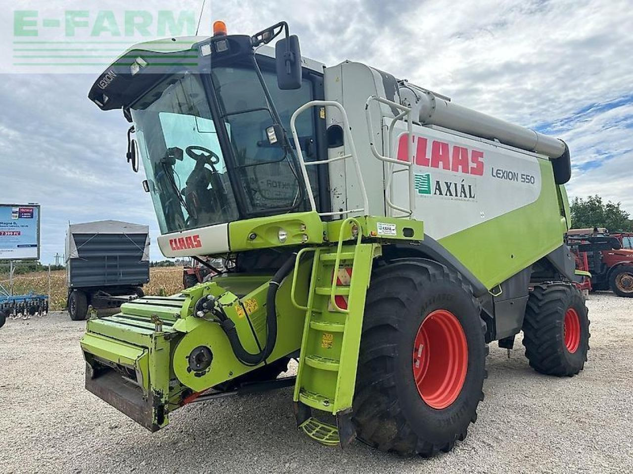 CLAAS lexion 550 - Derliaus nuėmimo kombainas: foto 1 CLAAS lexion 550 - Derliaus nuėmimo kombainas: foto 1