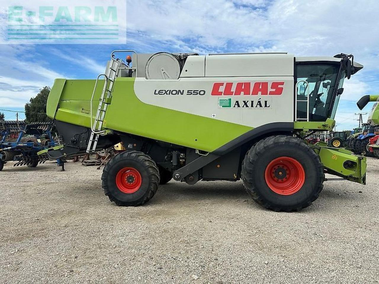 CLAAS lexion 550 - Derliaus nuėmimo kombainas: foto 4 CLAAS lexion 550 - Derliaus nuėmimo kombainas: foto 4