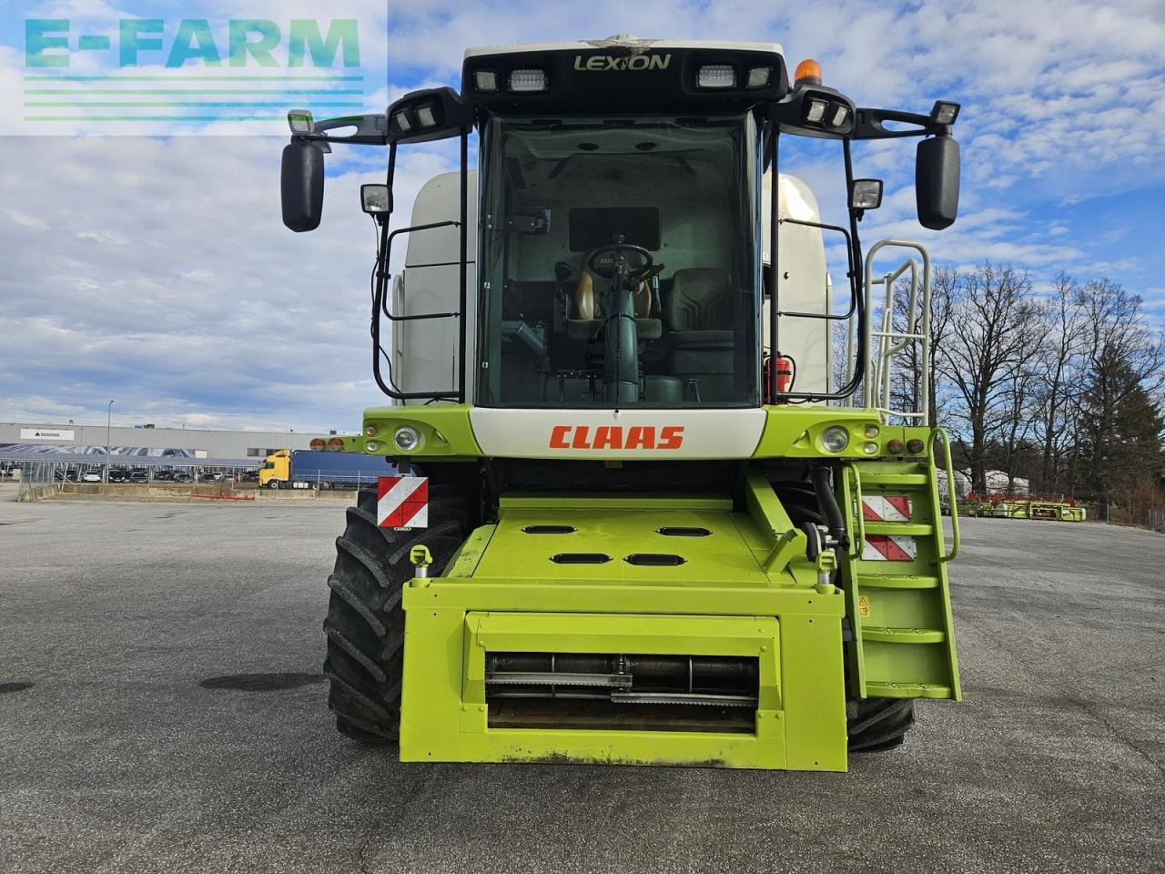 CLAAS lexion 570 - Derliaus nuėmimo kombainas: foto 2 CLAAS lexion 570 - Derliaus nuėmimo kombainas: foto 2
