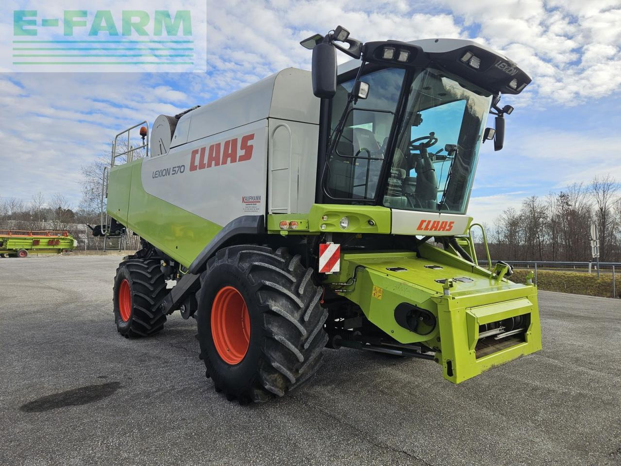 CLAAS lexion 570 - Derliaus nuėmimo kombainas: foto 3 CLAAS lexion 570 - Derliaus nuėmimo kombainas: foto 3
