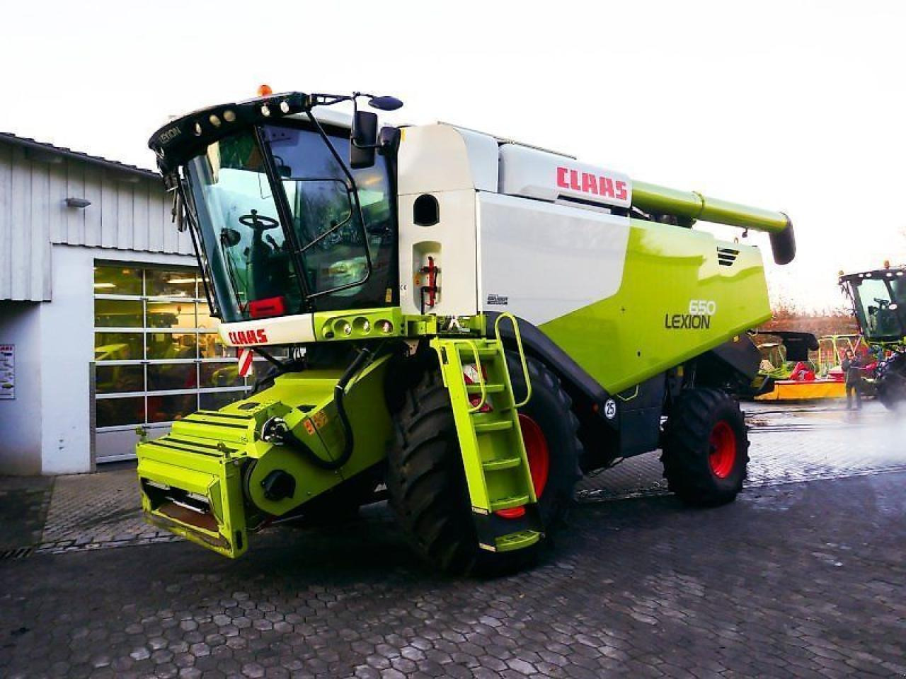 CLAAS lexion 650 - Derliaus nuėmimo kombainas: foto 3 CLAAS lexion 650 - Derliaus nuėmimo kombainas: foto 3