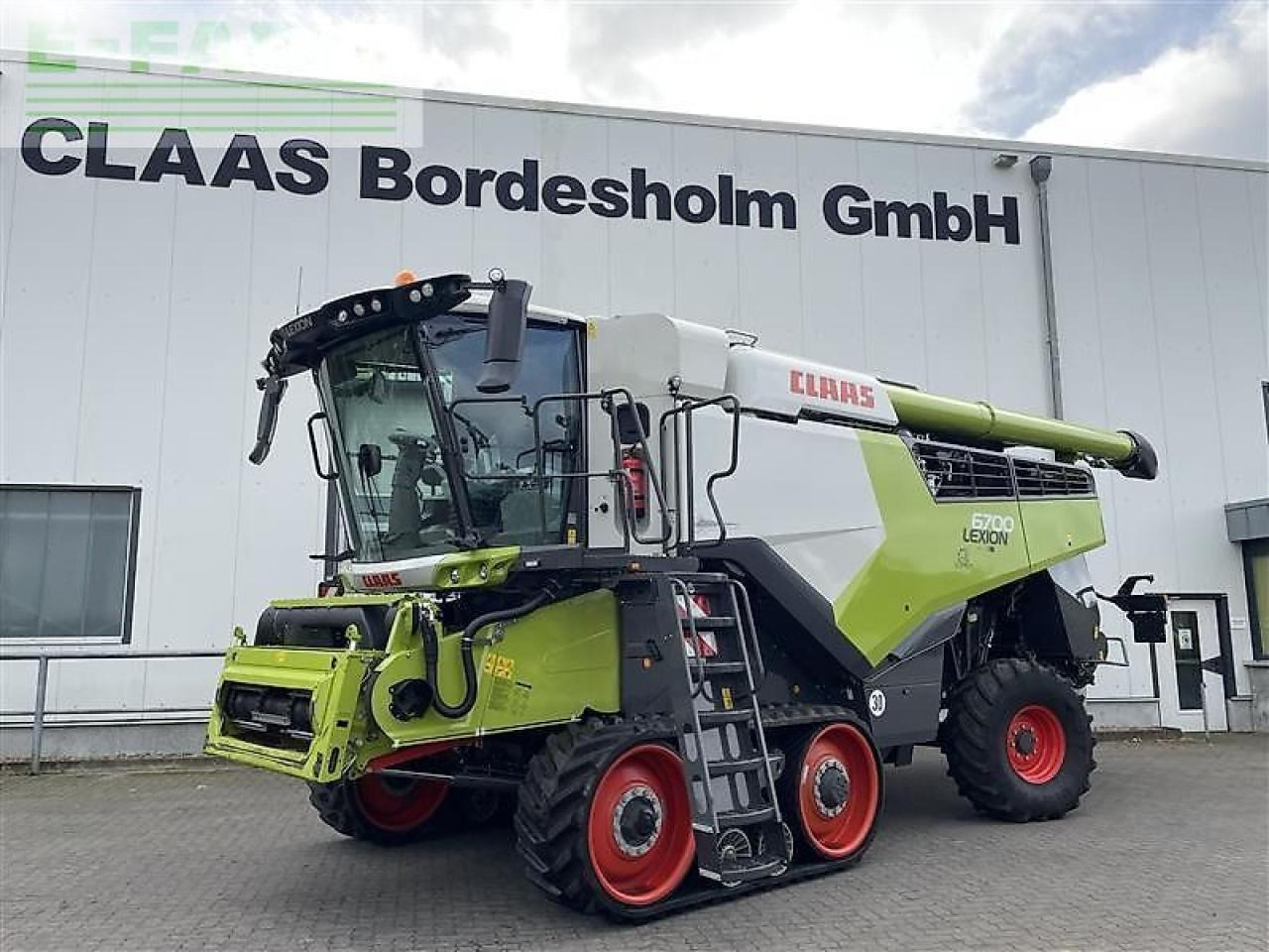 CLAAS lexion 6700 tt - Derliaus nuėmimo kombainas: foto 1 CLAAS lexion 6700 tt - Derliaus nuėmimo kombainas: foto 1