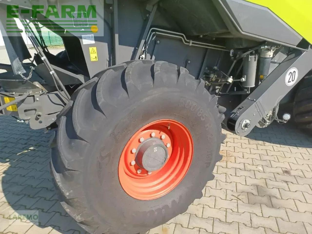 Derliaus nuėmimo kombainas CLAAS lexion 6900 tt terra trac + v 930: foto 6 Derliaus nuėmimo kombainas CLAAS lexion 6900 tt terra trac + v 930: foto 6