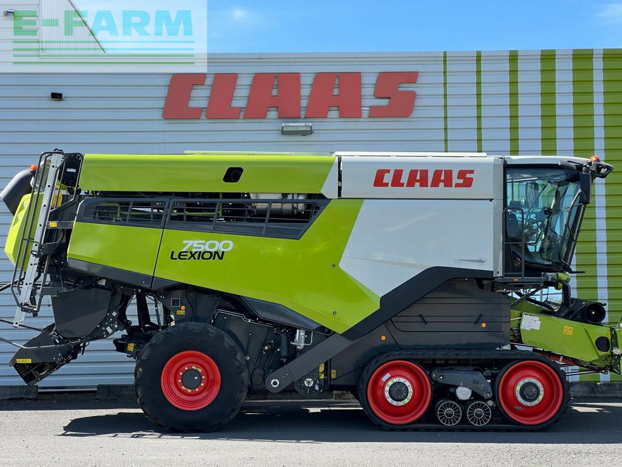 CLAAS lexion 7500 tt - Derliaus nuėmimo kombainas: foto 2 CLAAS lexion 7500 tt - Derliaus nuėmimo kombainas: foto 2