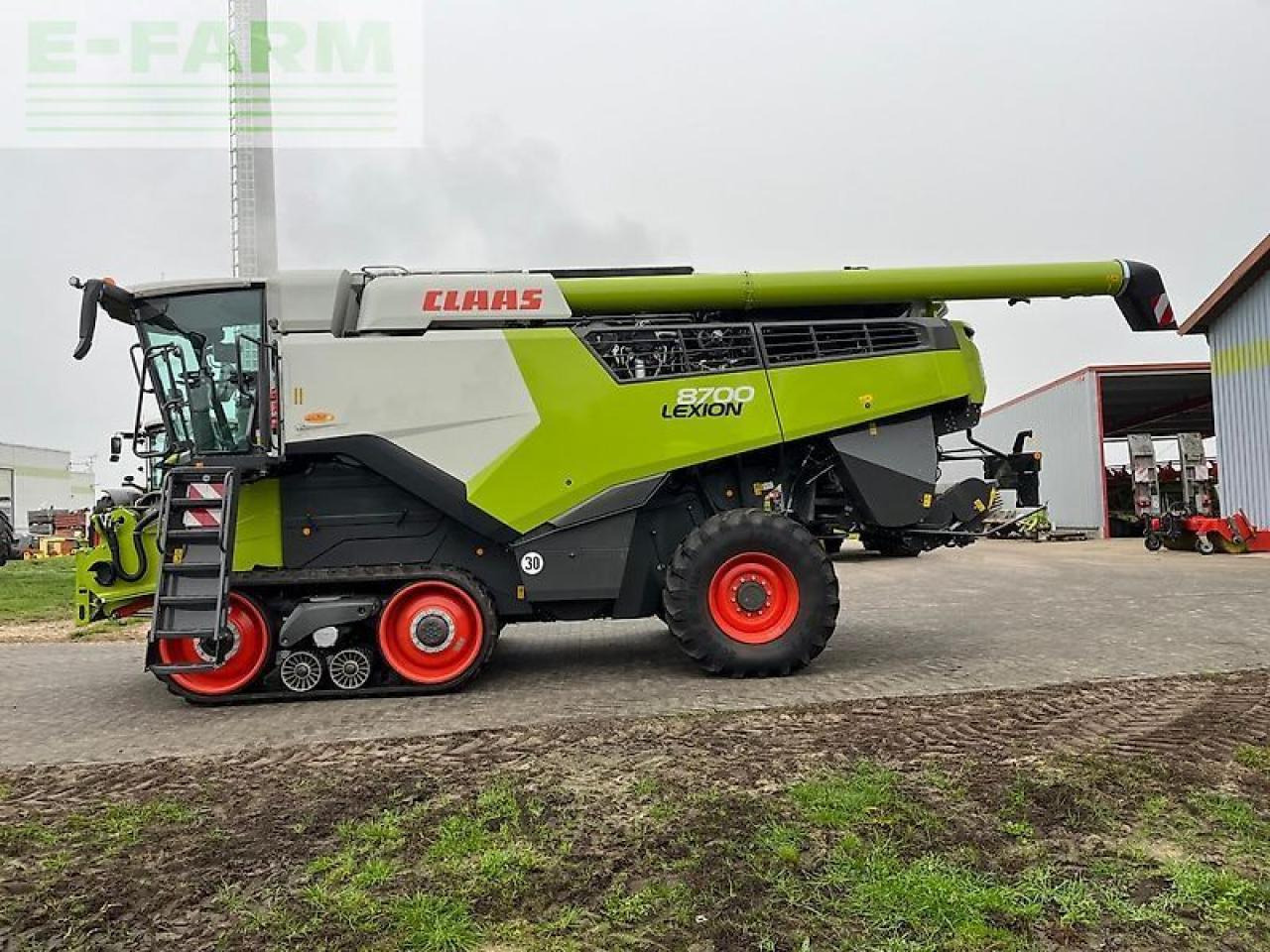 CLAAS lexion 8700 tt - Derliaus nuėmimo kombainas: foto 3 CLAAS lexion 8700 tt - Derliaus nuėmimo kombainas: foto 3