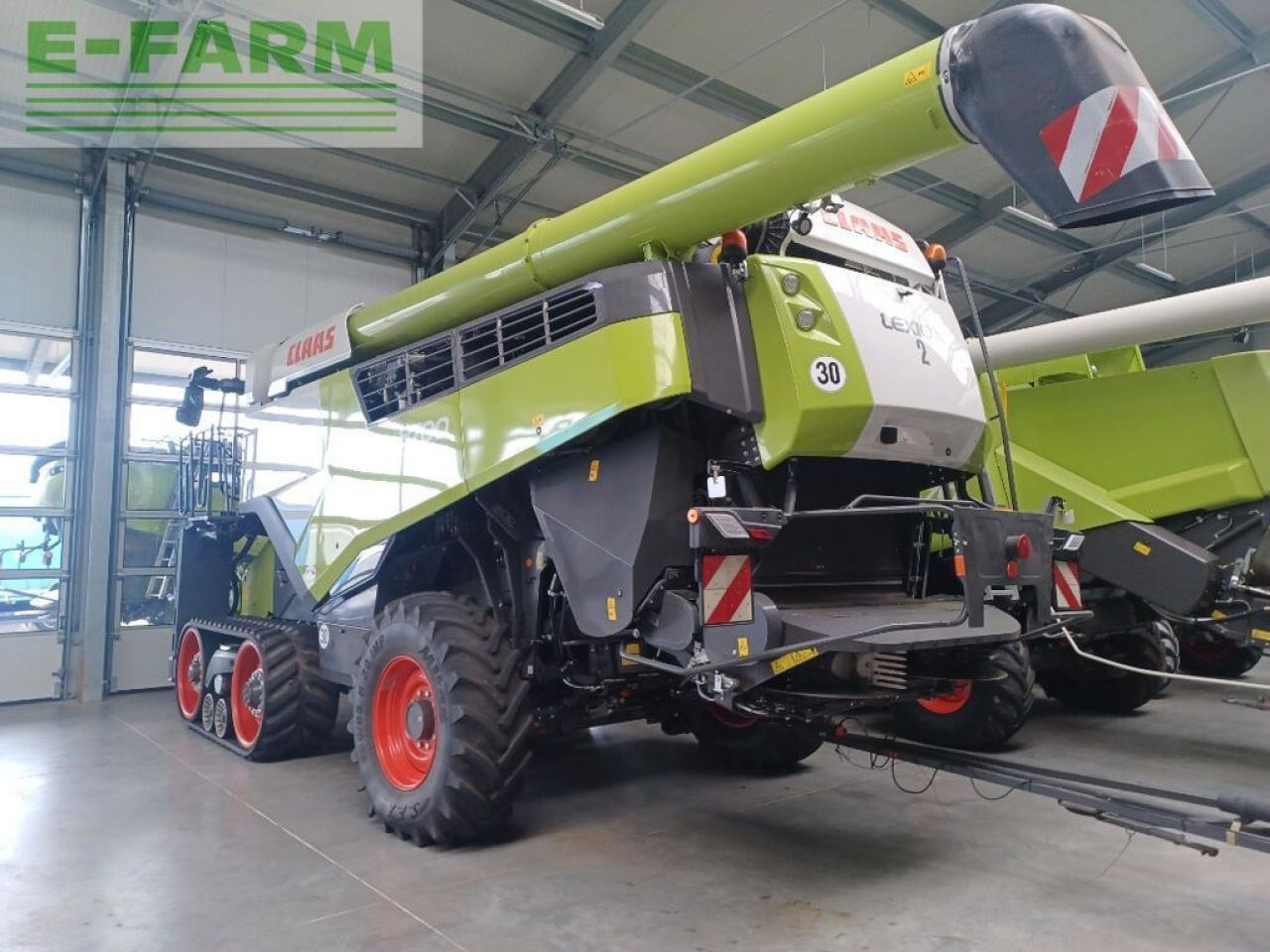CLAAS lexion 8700 tt terratrac + v 1230 - Derliaus nuėmimo kombainas: foto 2 CLAAS lexion 8700 tt terratrac + v 1230 - Derliaus nuėmimo kombainas: foto 2