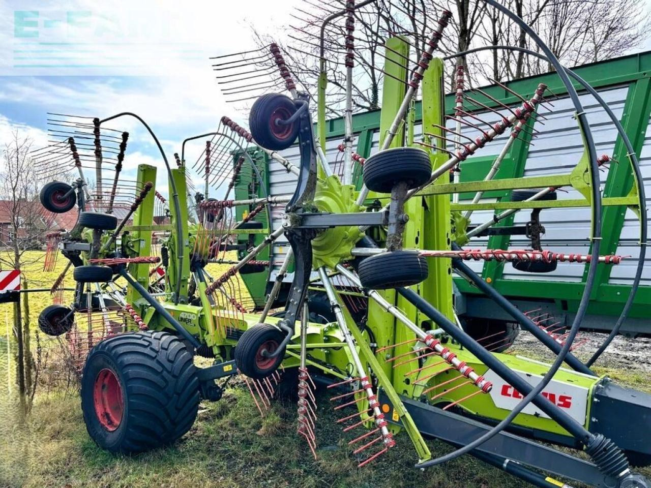 CLAAS liner 4700 business pro - Šieno grėblys/ Vartytuvas: foto 1 CLAAS liner 4700 business pro - Šieno grėblys/ Vartytuvas: foto 1