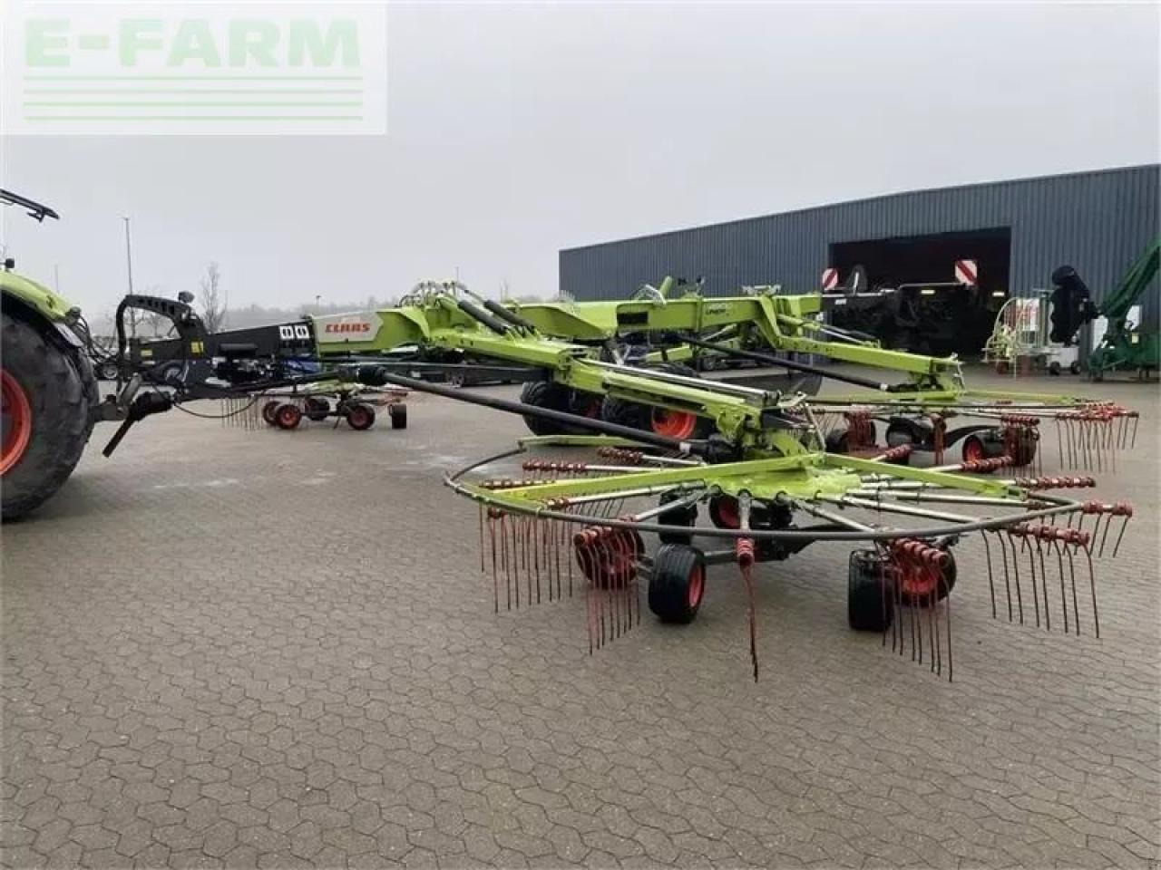 CLAAS liner 4900 - Šieno grėblys/ Vartytuvas: foto 3 CLAAS liner 4900 - Šieno grėblys/ Vartytuvas: foto 3