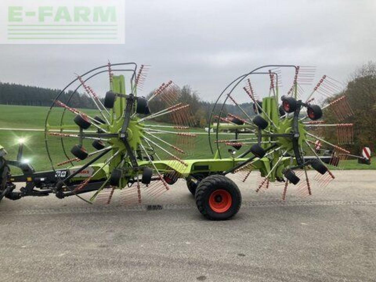 CLAAS liner 4900 business - Šieno grėblys/ Vartytuvas: foto 2 CLAAS liner 4900 business - Šieno grėblys/ Vartytuvas: foto 2
