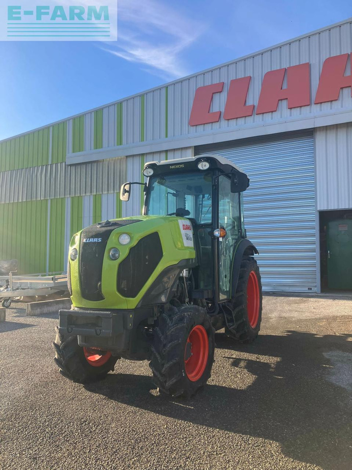 CLAAS nexos 220 ve cabine 4rm - Traktorius: foto 5 CLAAS nexos 220 ve cabine 4rm - Traktorius: foto 5