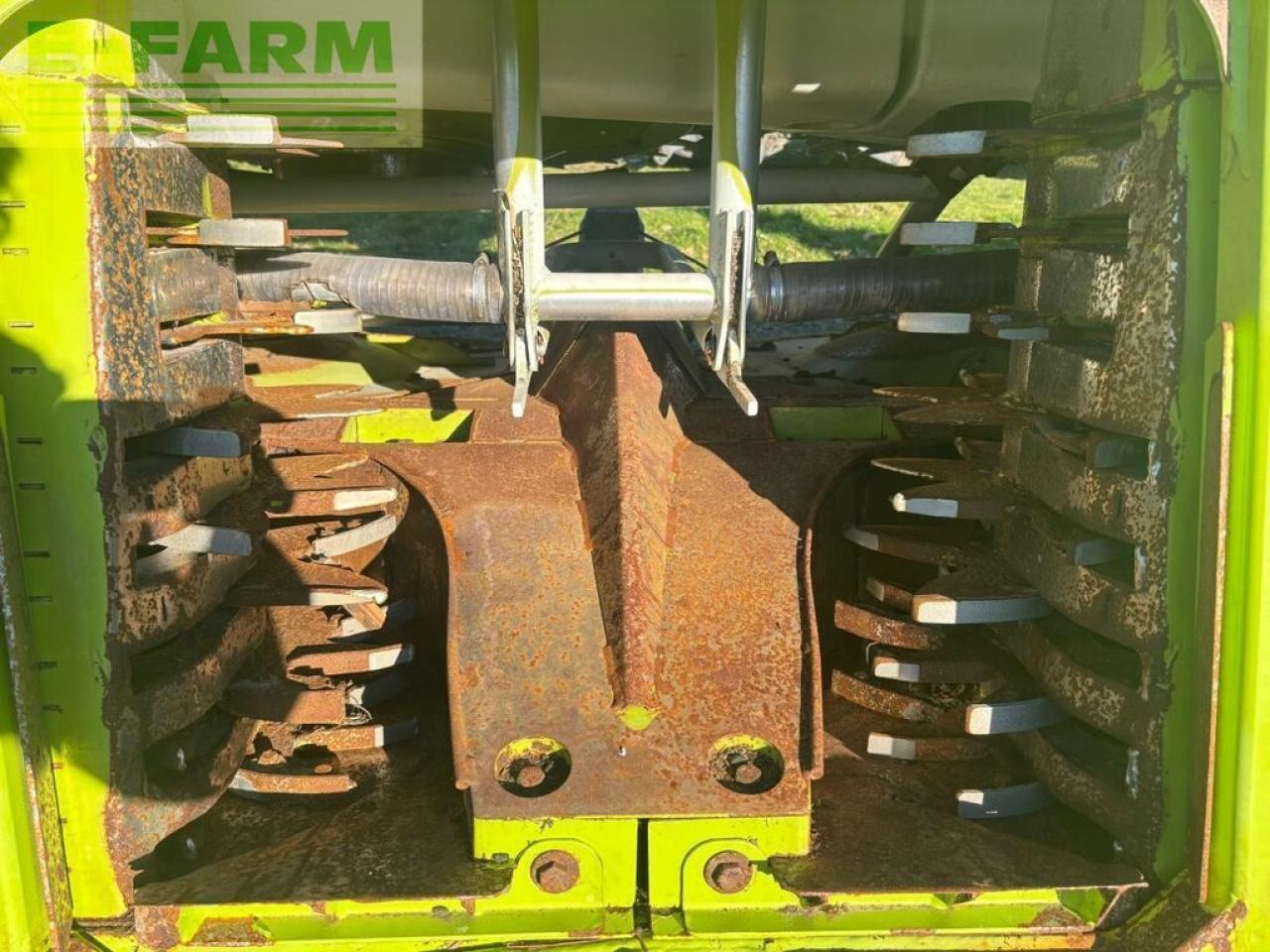 CLAAS orbis 750 ac auto contour, 10-reiher, für jaguar - Įranga už pašarų kombainai: foto 5 CLAAS orbis 750 ac auto contour, 10-reiher, für jaguar - Įranga už pašarų kombainai: foto 5