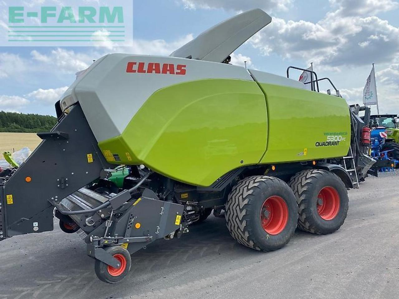 CLAAS quadrant 5300 fc tandem sofort einsatzbereit - Stačiakampių ryšulių presas: foto 2 CLAAS quadrant 5300 fc tandem sofort einsatzbereit - Stačiakampių ryšulių presas: foto 2