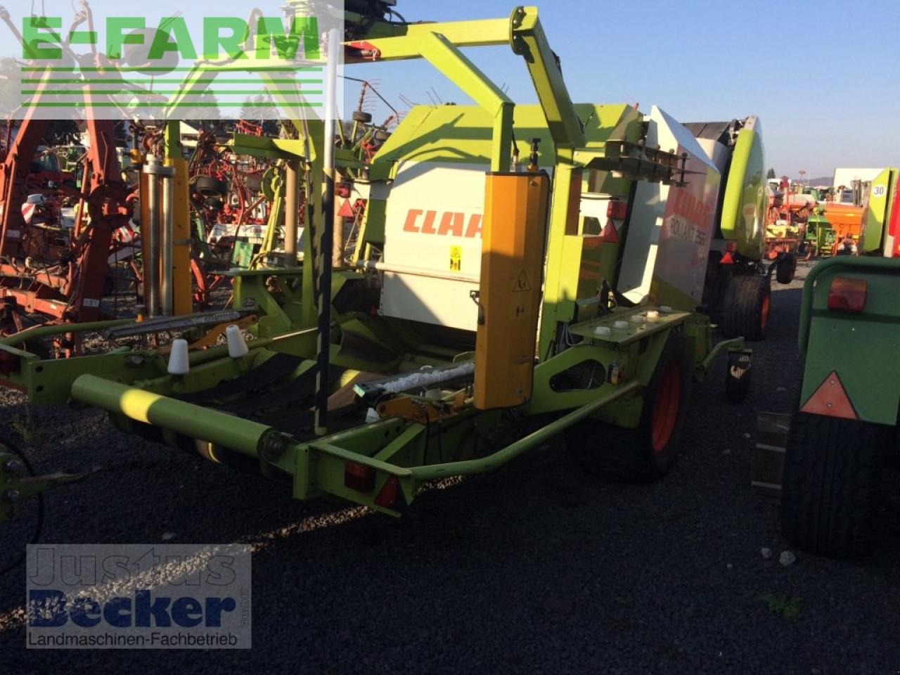 CLAAS rollant 255 rc uniwrap - Stačiakampių ryšulių presas: foto 3 CLAAS rollant 255 rc uniwrap - Stačiakampių ryšulių presas: foto 3