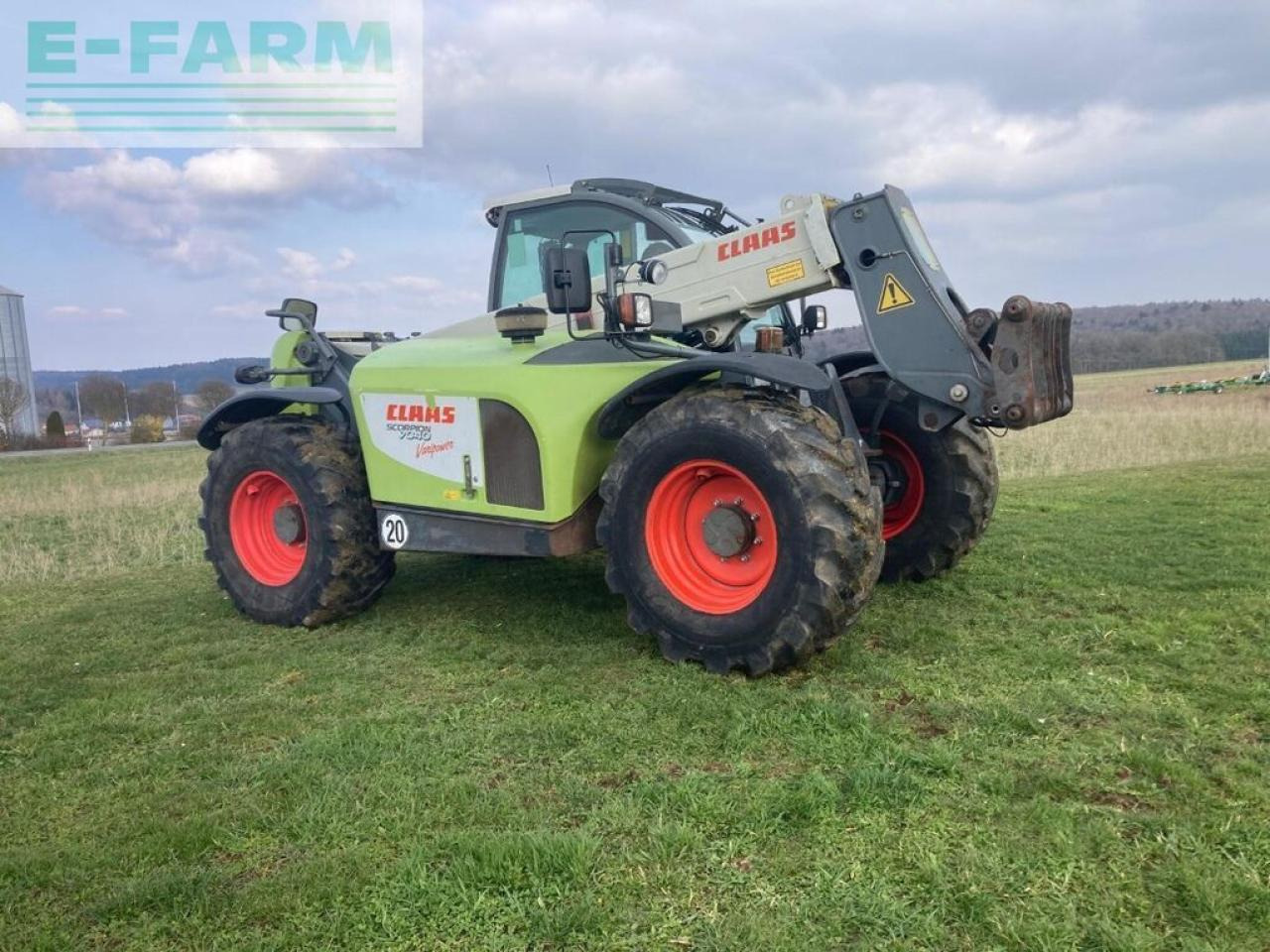 CLAAS scorpion 7040 - Teleskopinis krautuvas: foto 1 CLAAS scorpion 7040 - Teleskopinis krautuvas: foto 1