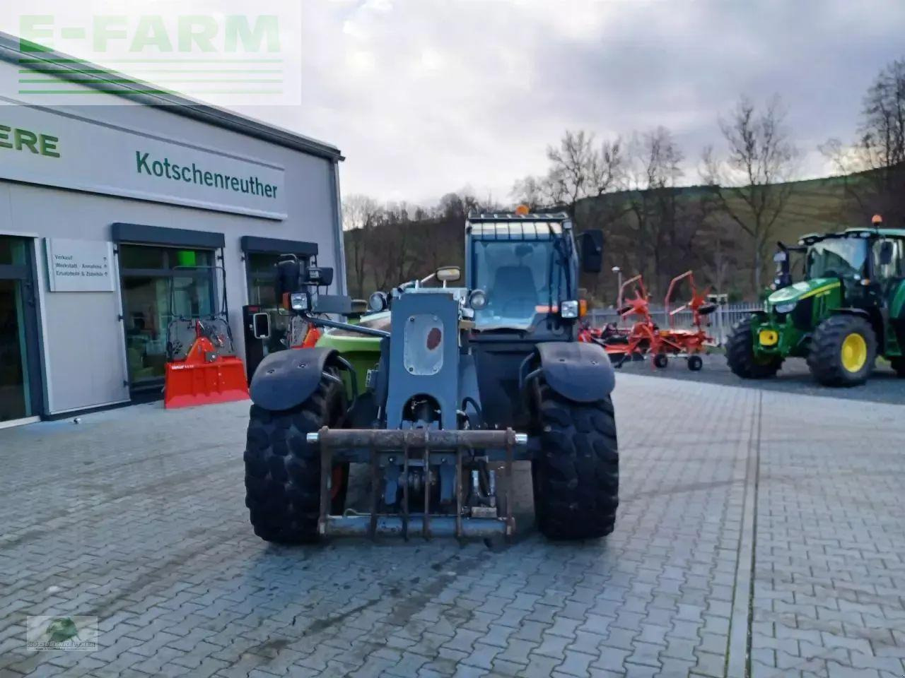 CLAAS scorpion 9040 varipower - Teleskopinis krautuvas: foto 2 CLAAS scorpion 9040 varipower - Teleskopinis krautuvas: foto 2