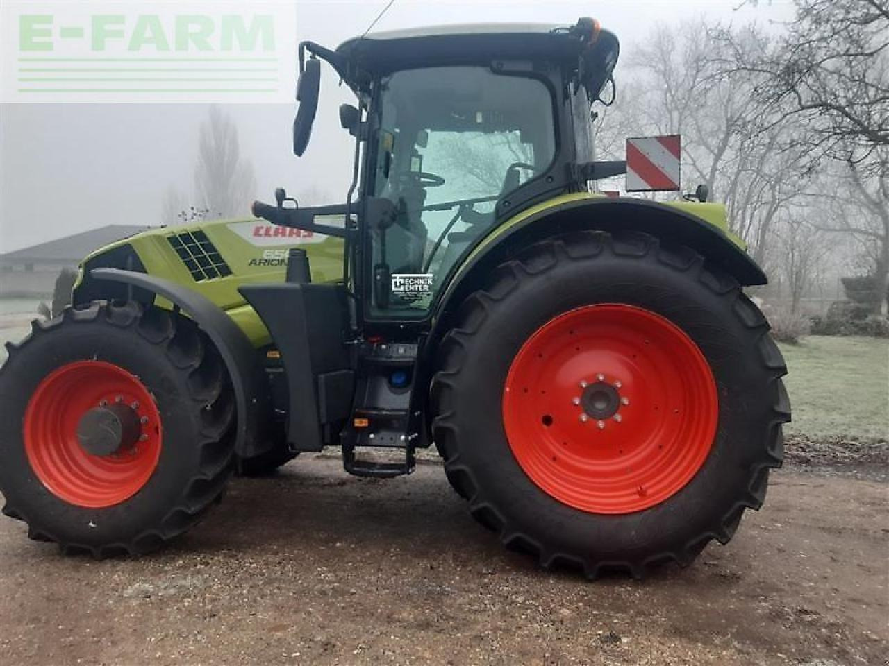 CLAAS traktor arion 650 hexas cis+ - Traktorius: foto 1 CLAAS traktor arion 650 hexas cis+ - Traktorius: foto 1
