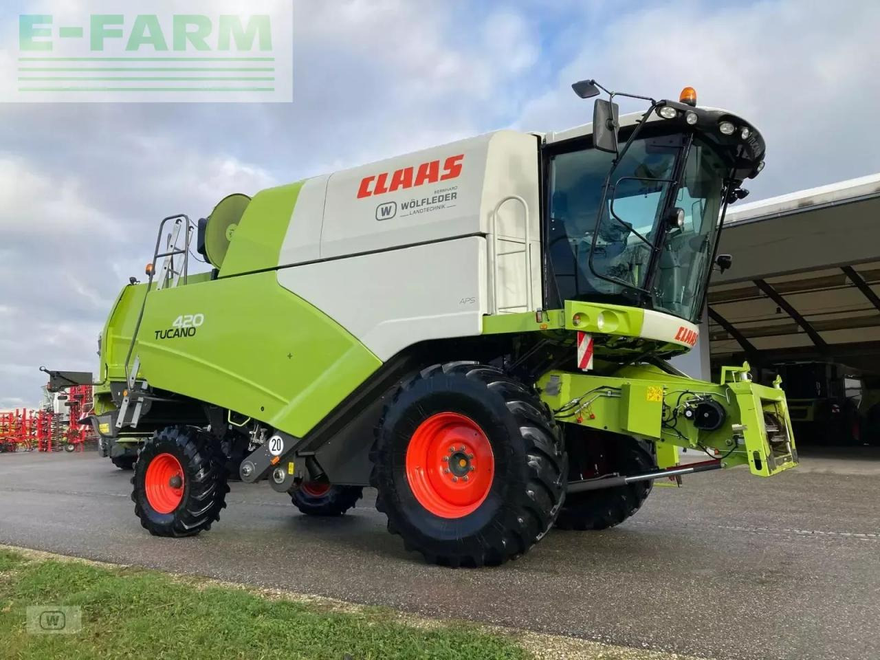 CLAAS tucano 420 - Derliaus nuėmimo kombainas: foto 5 CLAAS tucano 420 - Derliaus nuėmimo kombainas: foto 5