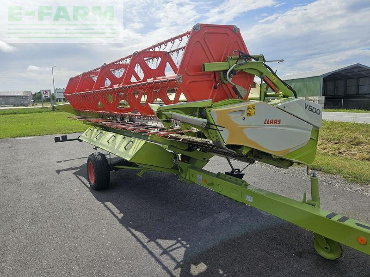 CLAAS v600 vario + raps - Grūdų pjaunamoji: foto 3 CLAAS v600 vario + raps - Grūdų pjaunamoji: foto 3