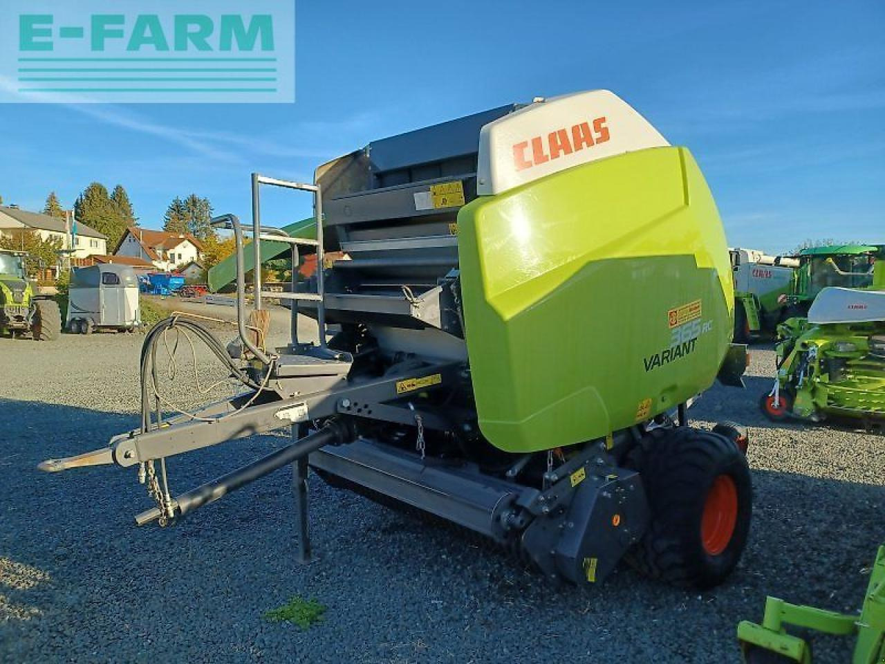CLAAS variant 365 rc - Stačiakampių ryšulių presas: foto 1 CLAAS variant 365 rc - Stačiakampių ryšulių presas: foto 1