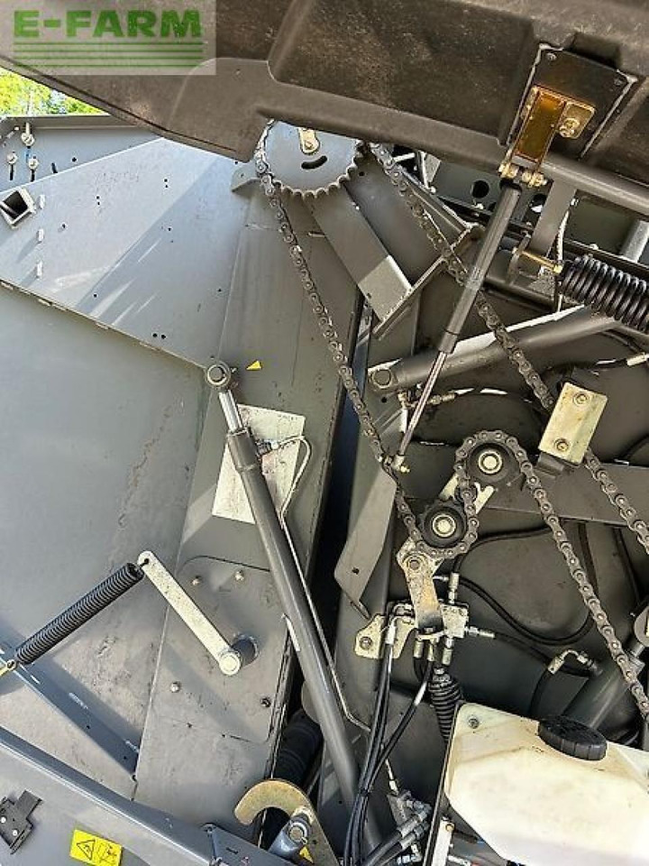 CLAAS variant 370 rf - Stačiakampių ryšulių presas: foto 3 CLAAS variant 370 rf - Stačiakampių ryšulių presas: foto 3