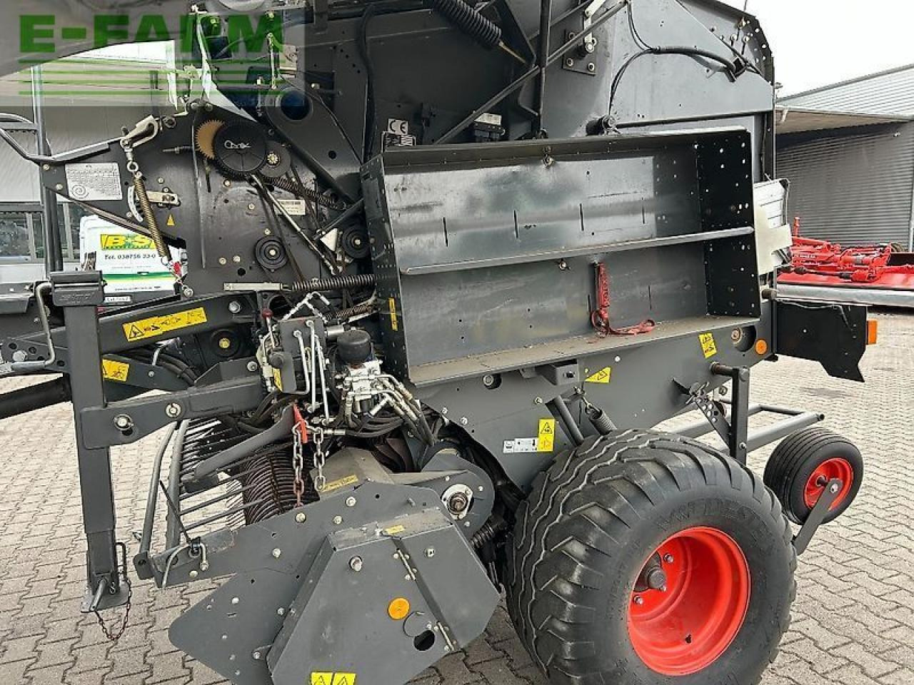 CLAAS variant 380 rc - Stačiakampių ryšulių presas: foto 5 CLAAS variant 380 rc - Stačiakampių ryšulių presas: foto 5